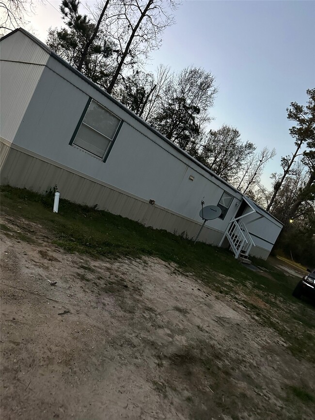 76 County Rd 2292 in Cleveland, TX - Building Photo - Building Photo