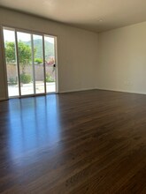 908 W Loquat Ct in Lompoc, CA - Building Photo - Building Photo