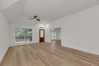 1108 Pecan Creek Dr in Pflugerville, TX - Building Photo - Building Photo