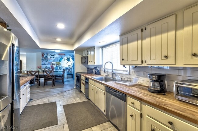 property at 1489 Santa Anita Dr