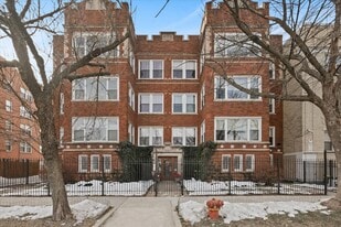 7216 S South Shore Dr in Chicago, IL - Building Photo