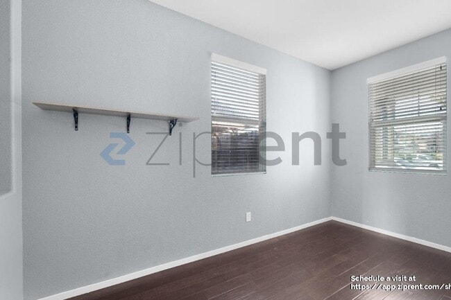 7517 Hazelton Way in Sacramento, CA - Building Photo - Building Photo