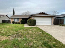 9125 Clendenen Way in Sacramento, CA - Building Photo