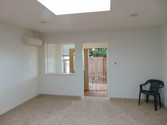 3325 Camino Cielo Vista in Santa Fe, NM - Building Photo - Building Photo