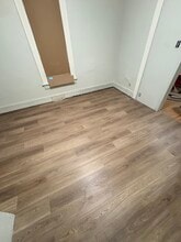 208 1st St NW in Barberton, OH - Foto de edificio - Building Photo