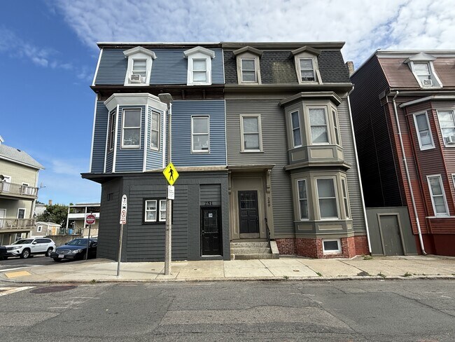 249 Lexington St in Boston, MA - Building Photo - Building Photo