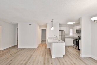 108 High Rock Ave in Saratoga Springs, NY - Building Photo - Building Photo