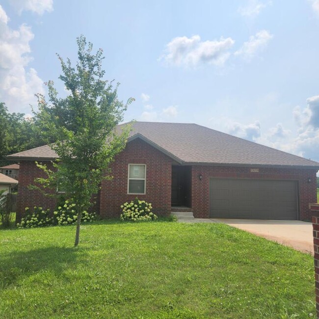 property at 5858 Geranium Ln