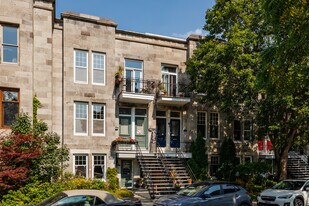 259 Melville Av in Westmount, QC - Building Photo