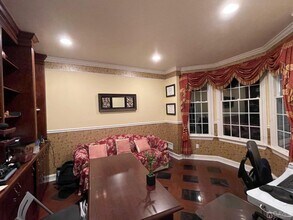12 Ramsey Rd in Edison, NJ - Building Photo - Building Photo