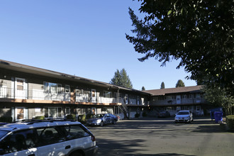 The Waverly Arms in Portland, OR - Building Photo - Building Photo