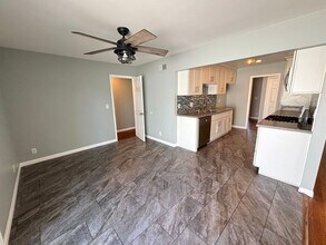 8295 E Ellerford St in Long Beach, CA - Building Photo - Building Photo