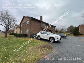109 S Whispering Hills Dr in Naperville, IL - Building Photo - Building Photo