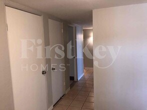 1634 W Indian School Rd in Phoenix, AZ - Foto de edificio - Building Photo