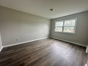 7394 Bellehaven Dr in Gloucester Point, VA - Building Photo - Building Photo