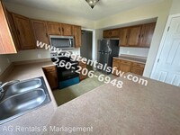 202 Riley Pl photo'