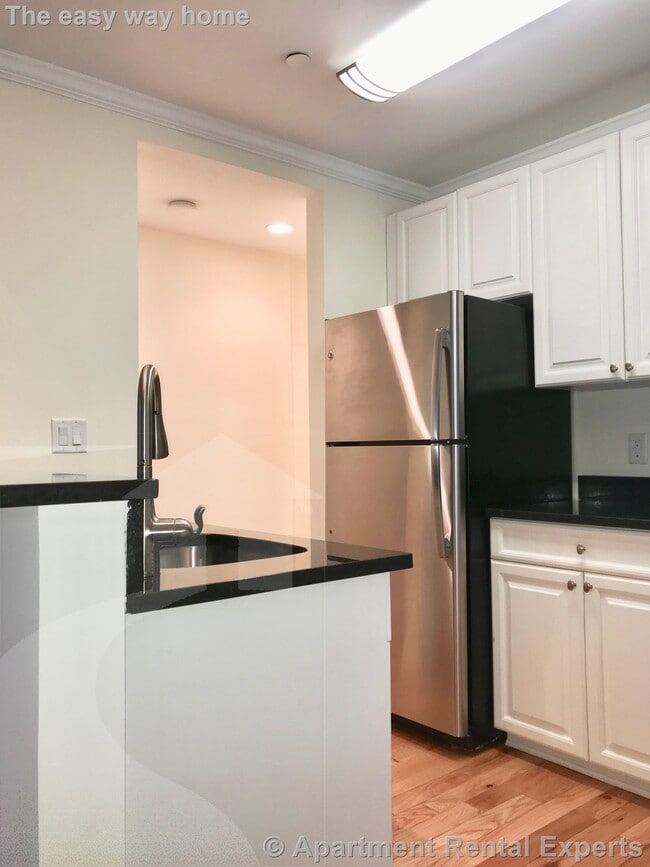 3 Chauncy St, Unit #19 in Cambridge, MA - Foto de edificio - Building Photo