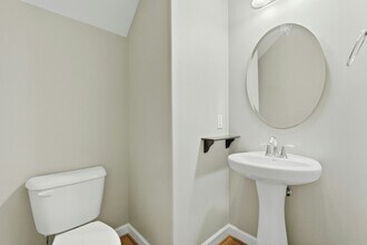 218 Byron Dr in Richmond Hill, GA - Building Photo - Building Photo