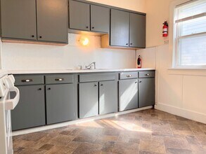 253 Shirley Ave-Unit -Unit 1- Lower in Buffalo, NY - Building Photo - Building Photo