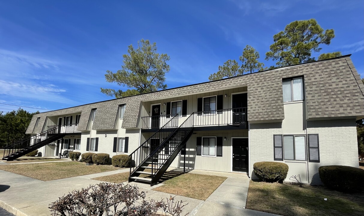 Jac Lyn Apartments in Moultrie, GA - Building Photo