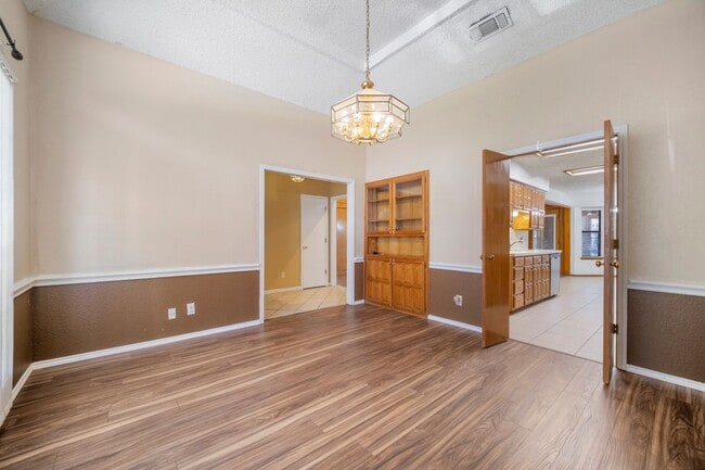 5637 Guadalajara Dr in North Richland Hills, TX - Building Photo - Building Photo