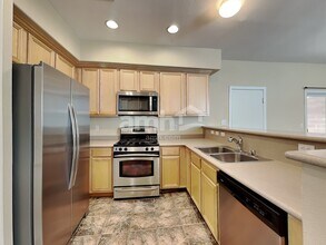 4079 Sparrow Rock St in Las Vegas, NV - Building Photo - Building Photo
