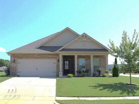 101 Edensmith Dr, Unit A in New Market, AL - Building Photo