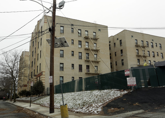 The Hermitage in Orange, NJ - Building Photo - Building Photo