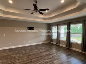 7913 Majestic Cypress Dr in Milton, FL - Building Photo - Building Photo