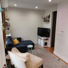 118 Kingsland Ave, Unit Apt 2 in Brooklyn, NY - Foto de edificio - Building Photo