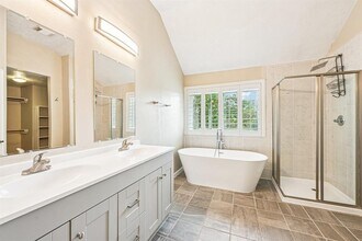 10410 Springland Ct in Houston, TX - Building Photo - Building Photo
