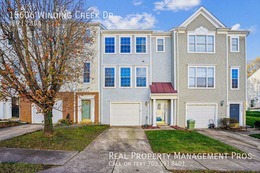 15606 Winding Creek Dr in Montclair, VA - Building Photo