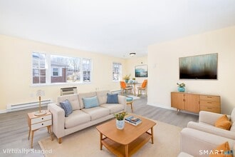 117 Shadow Ln in West Hartford, CT - Building Photo - Building Photo