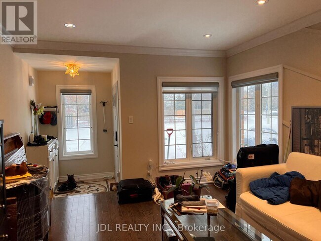 61 Lorridge St in Richmond Hill, ON - Building Photo - Building Photo