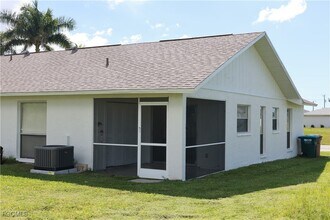 1733 NE 7th Pl in Cape Coral, FL - Building Photo - Building Photo