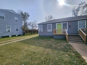 1250 Estelle St in Bossier City, LA - Building Photo - Building Photo