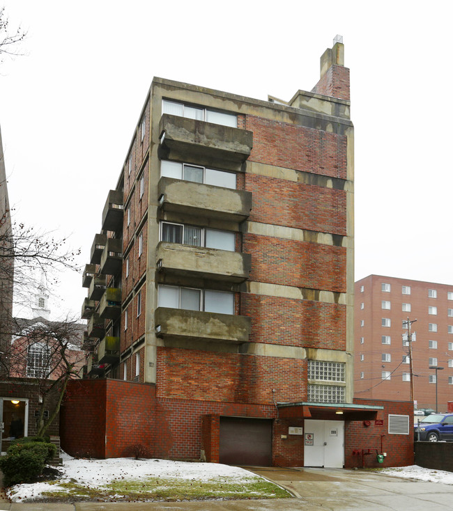 Devon Apartments in Pittsburgh, PA - Foto de edificio - Building Photo