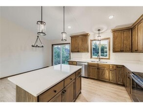 7710 Long Lake Rd in Mounds View, MN - Building Photo - Building Photo