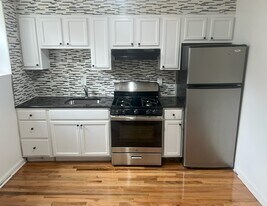 752 N 40th St in Philadelphia, PA - Building Photo