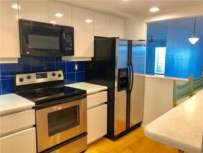 1617 SE 15th St in Fort Lauderdale, FL - Building Photo - Building Photo