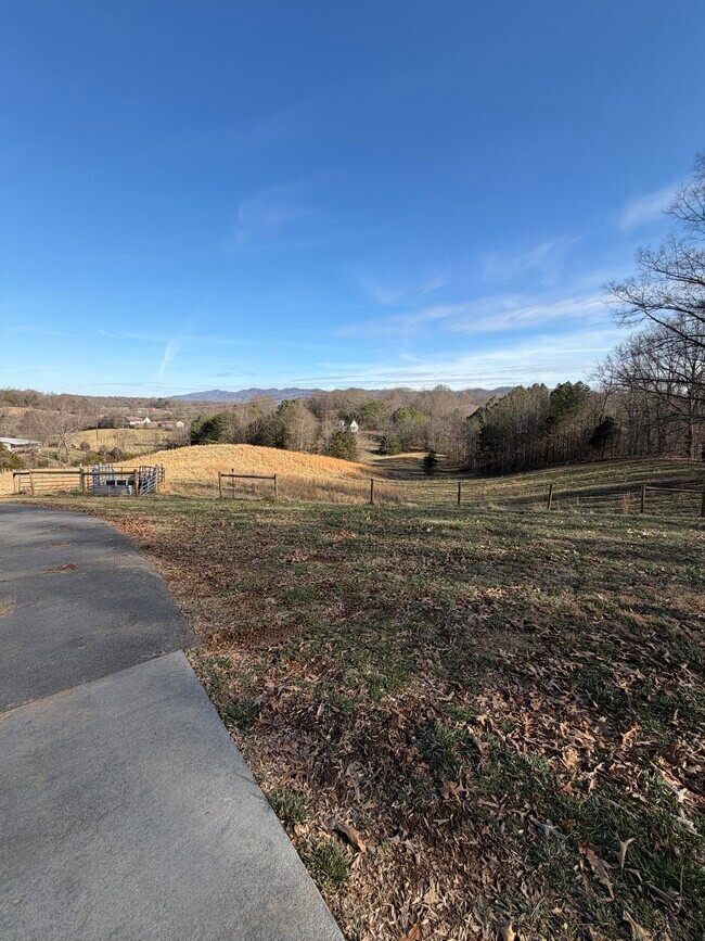119 Cochran Rd in Jonesborough, TN - Building Photo - Building Photo