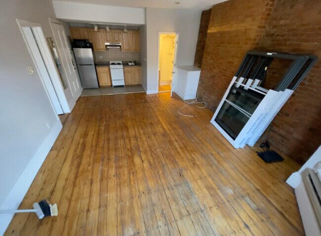223 Newbury St in Boston, MA - Building Photo - Building Photo