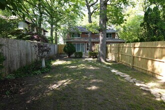419 Greenleaf Ave in Wilmette, IL - Building Photo - Building Photo