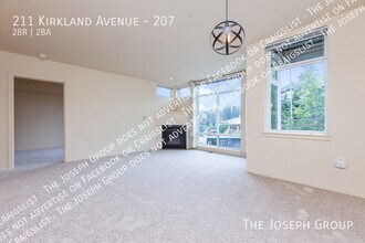 211 Kirkland Ave in Kirkland, WA - Building Photo - Building Photo