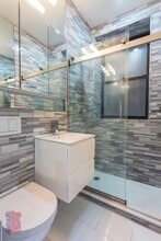 15 W 103rd St in New York, NY - Building Photo - Building Photo