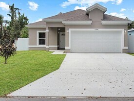 2358 Ross St in Kissimmee, FL - Building Photo