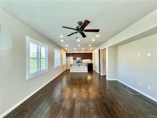 26254 Prima Way in Santa Clarita, CA - Building Photo - Building Photo