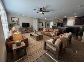 71517 St David Ct in Romeo, MI - Building Photo