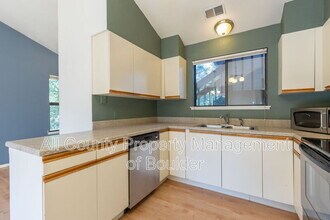 5550 Stonewall Pl in Boulder, CO - Building Photo - Building Photo