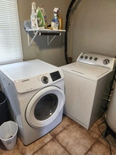 2136 Chestnut Hill Cir in Decatur, GA - Foto de edificio - Building Photo